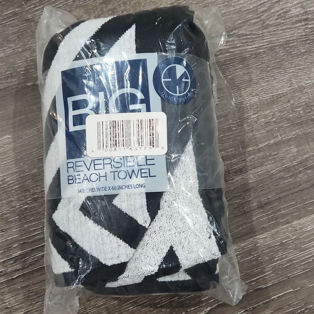 The Big Reversible Beach Towel NWT